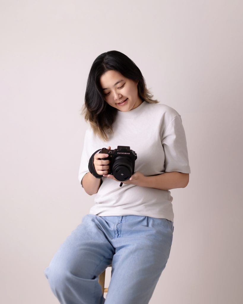 Newborn photographer Samantha from Little One Photography