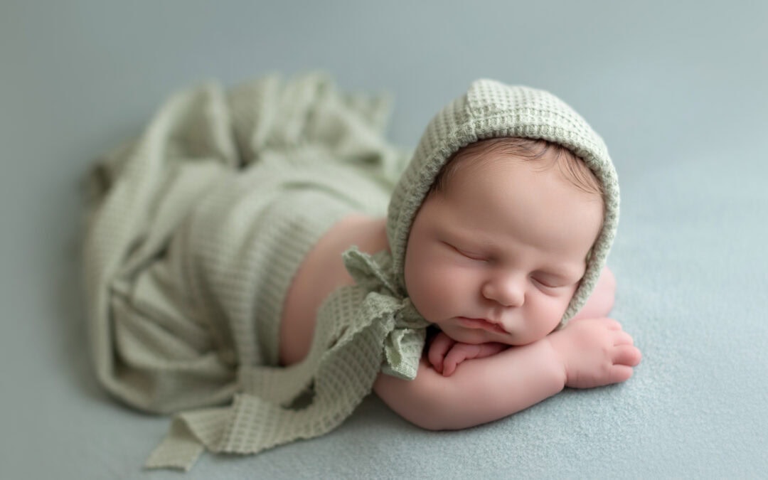 How to Choose the Right Newborn Photographer in Edmonton: 5 Things That Matter Most