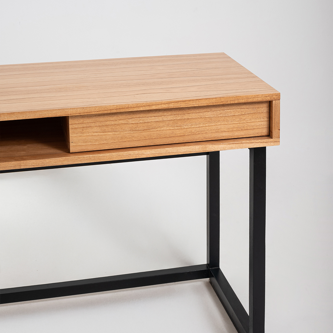 Escritorio Creed - Imagen 2