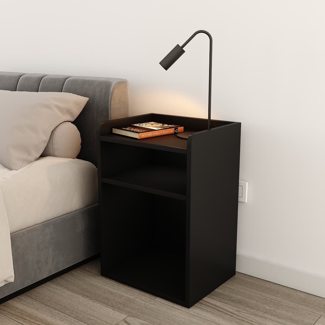 Estantería de madera negra modernista con lámpara de lectura y libros, diseño funcional y elegante para el dormitorio, fabricada por Taller de Muebles Los Palos en Argentina.