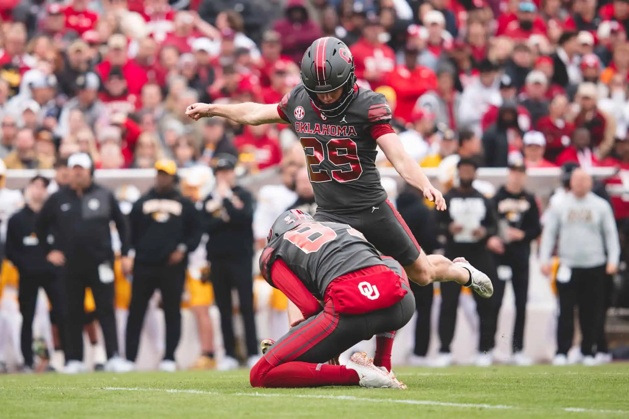 Oklahoma football player kicks a field goal during a game at the Lou Groza Award event.