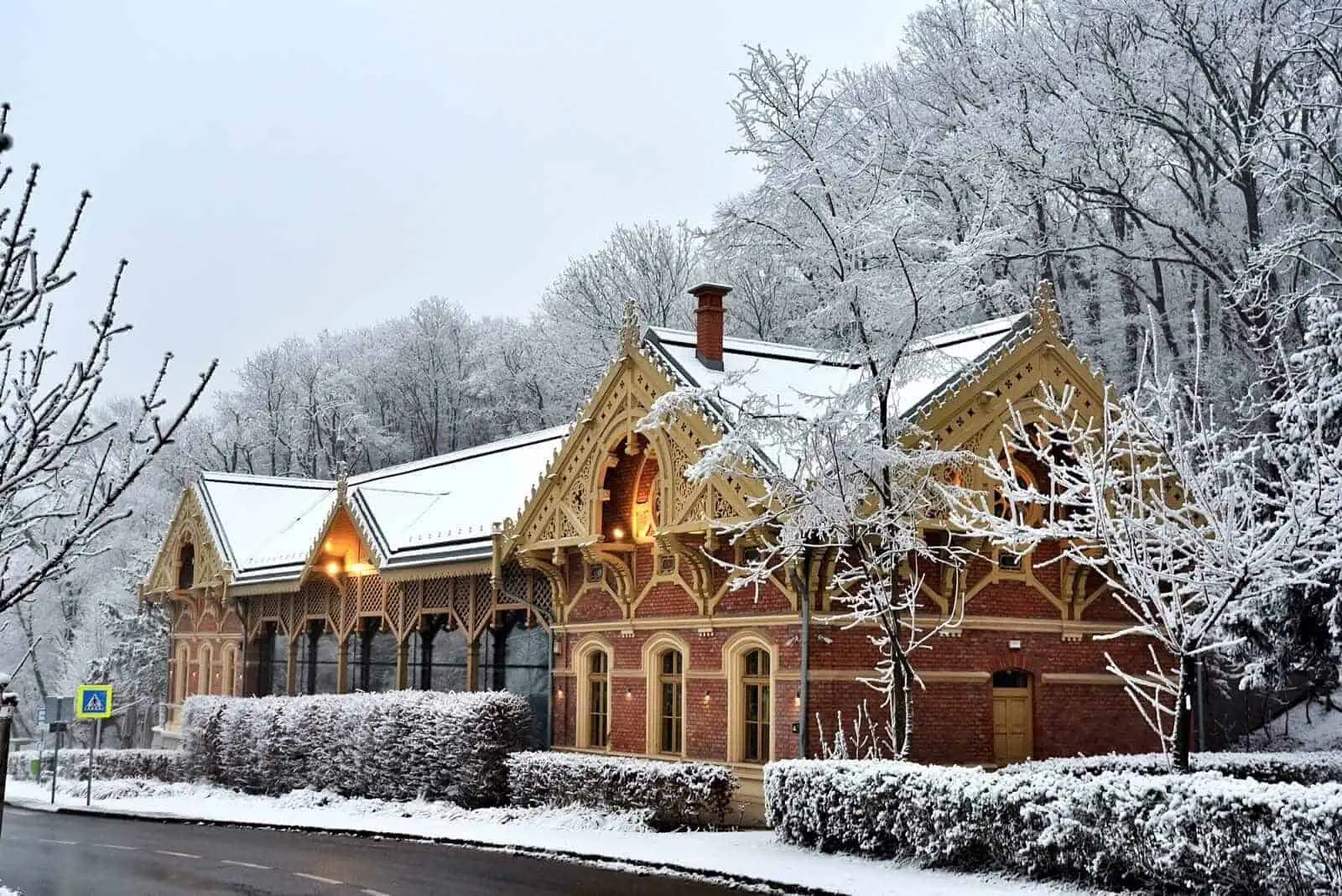 Ünnepi nyitvatartás