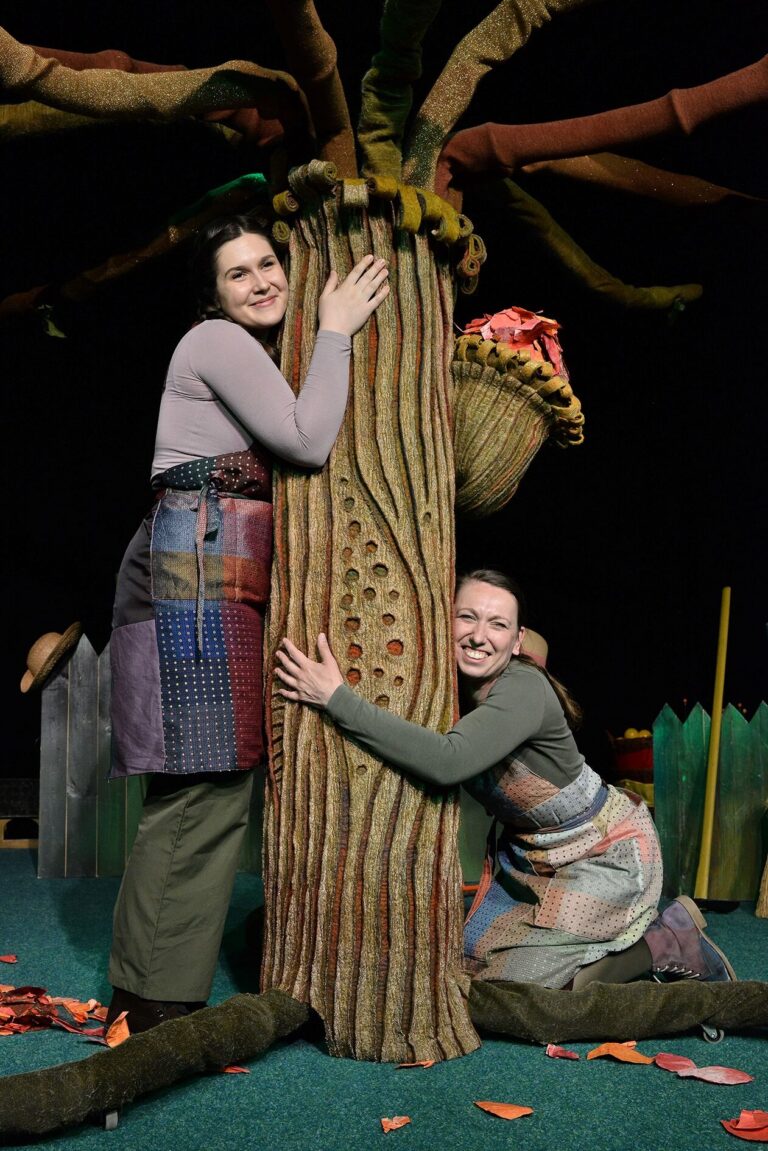 Ciróka Bábszínház: Almafácska