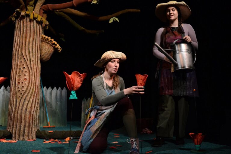 Ciróka Bábszínház: Almafácska