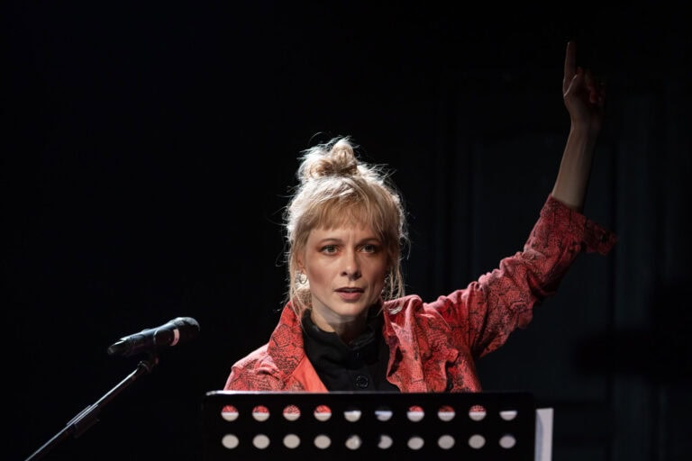 O. Horváth Sári: Rosszkedvünk tele