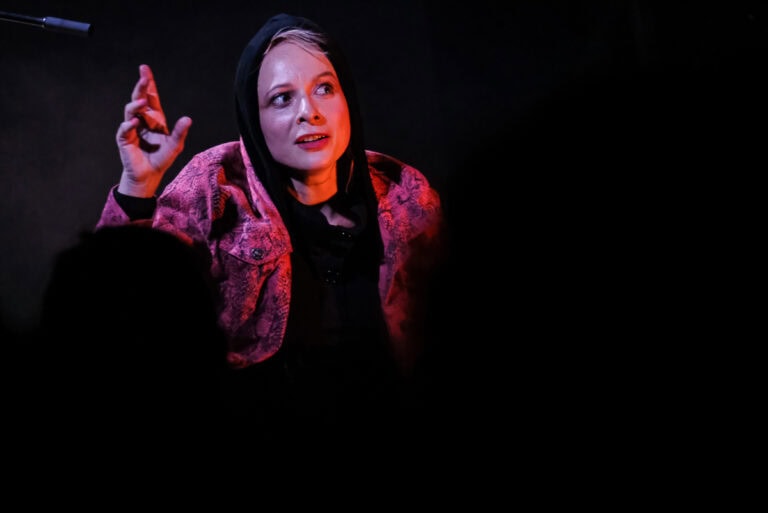 O. Horváth Sári: Rosszkedvünk tele