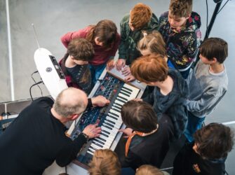 Zenei edukáció elektronikával
