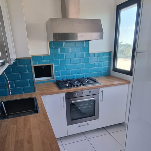 Rénovation de cuisine à Villiers-Adam : créez un espace moderne et chaleureux avec LTS Travaux