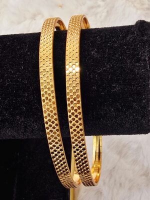 Sophisticated Mesh-Patterned Gold-Toned Bangle Pair (B-026)