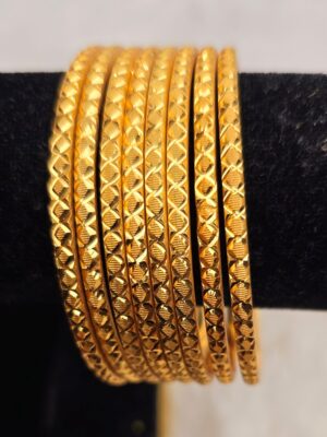 Gold-Tone Glitter-Etched Bangle Set – 8 Piece Matching Collection (B-069)
