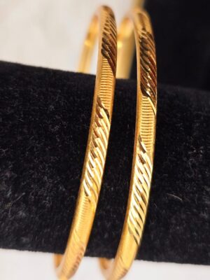 Gold-Tone Glitter-Etched Bangle Set -(B-082)