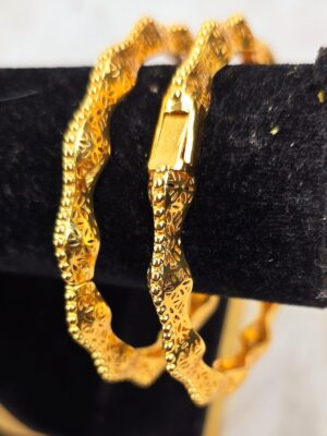 Exquisite Filigree Zig-Zag Gold Bangle Set with Secure Clasp (B-106)