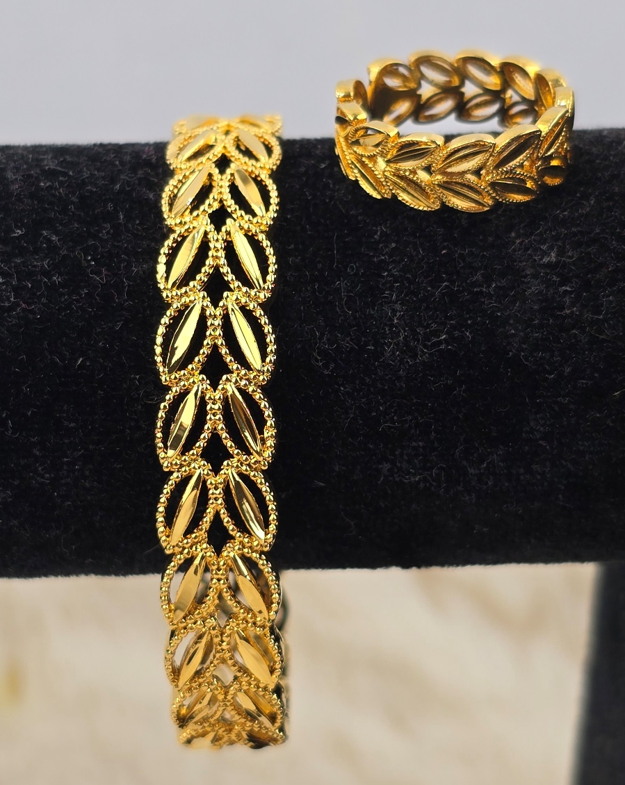 Traditional Gold-Plated Leaf Pattern Bangle & Ring Set (Br-013)