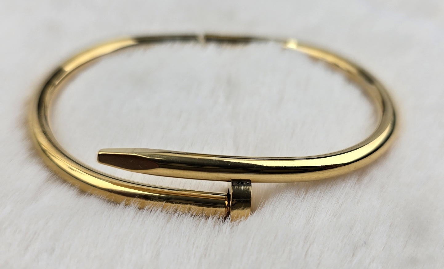 Iconic Gold-Plated Minimalist Nail Cuff Bracelet (Br-018)