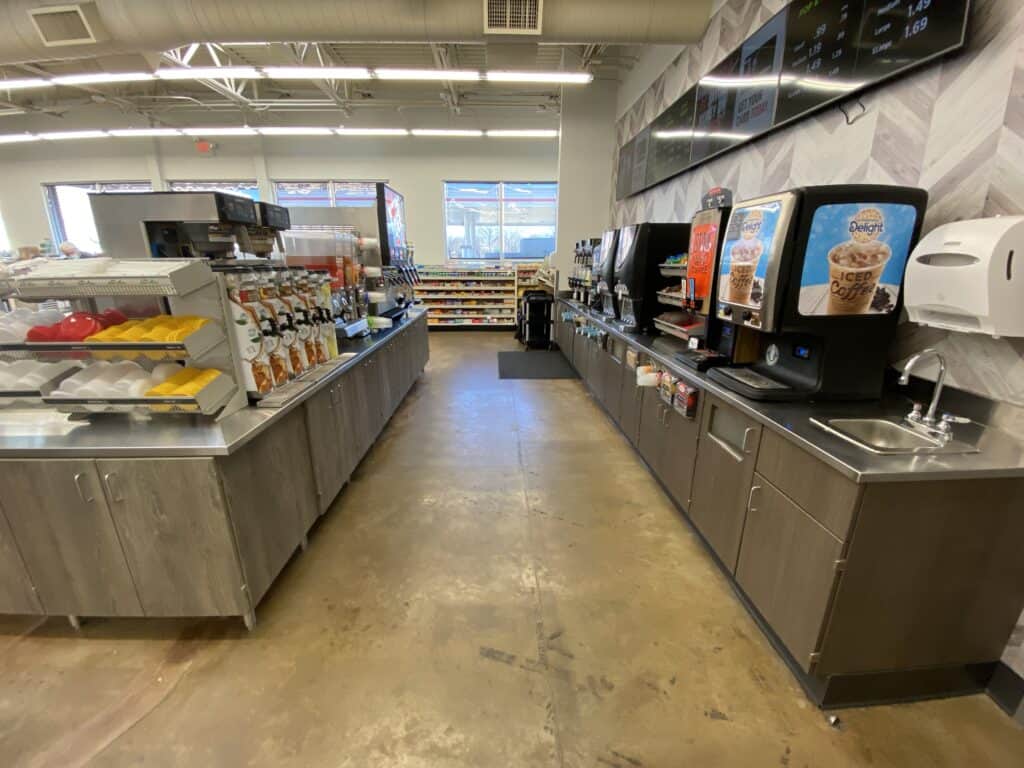 drywall installation and repairs Hy-Vee convenience store Illinois by MDC