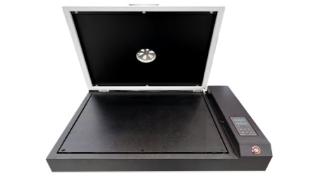 Cutter de vinilo profesional para impresión, corte preciso y de alta calidad para aplicaciones de señalización y decoración.