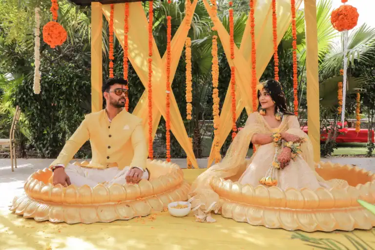 couple wedding photos indian