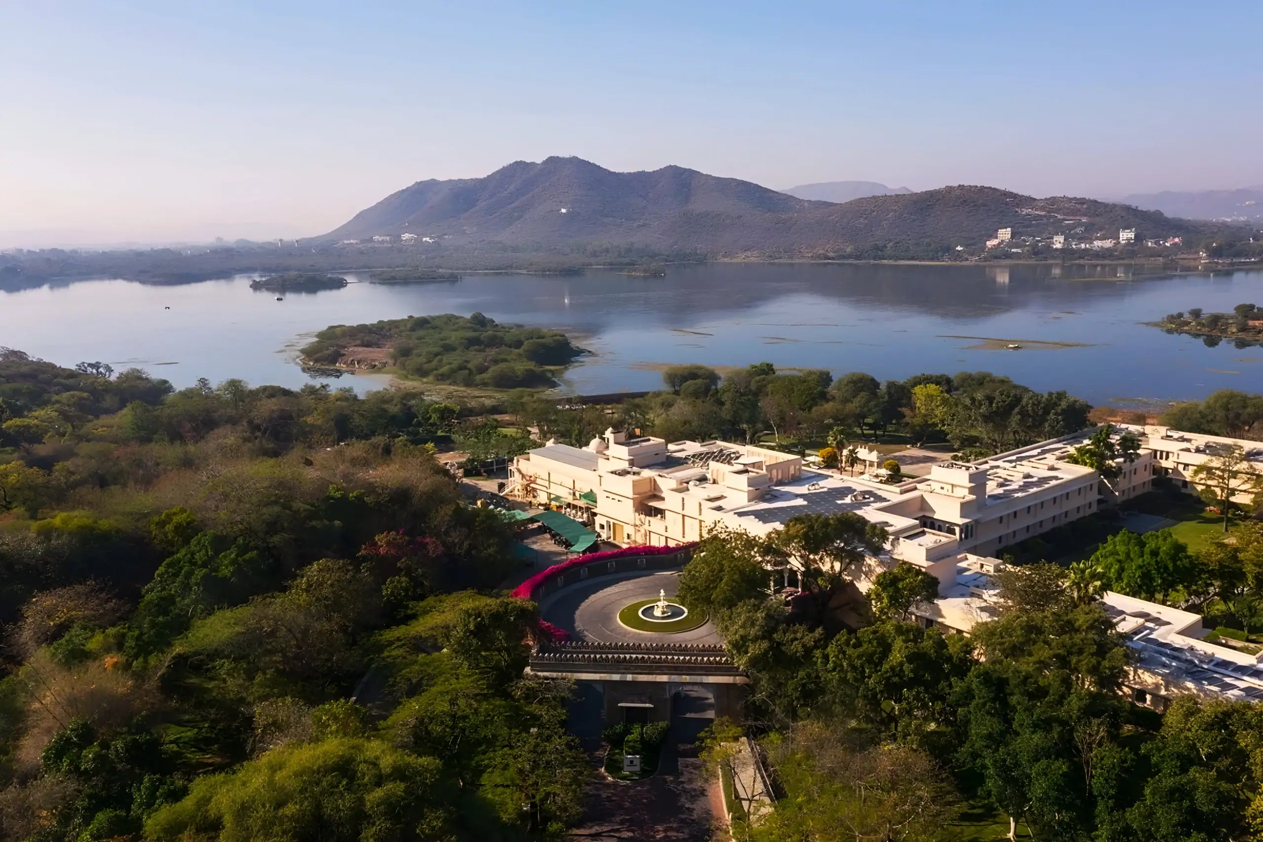 trident hotel udaipur