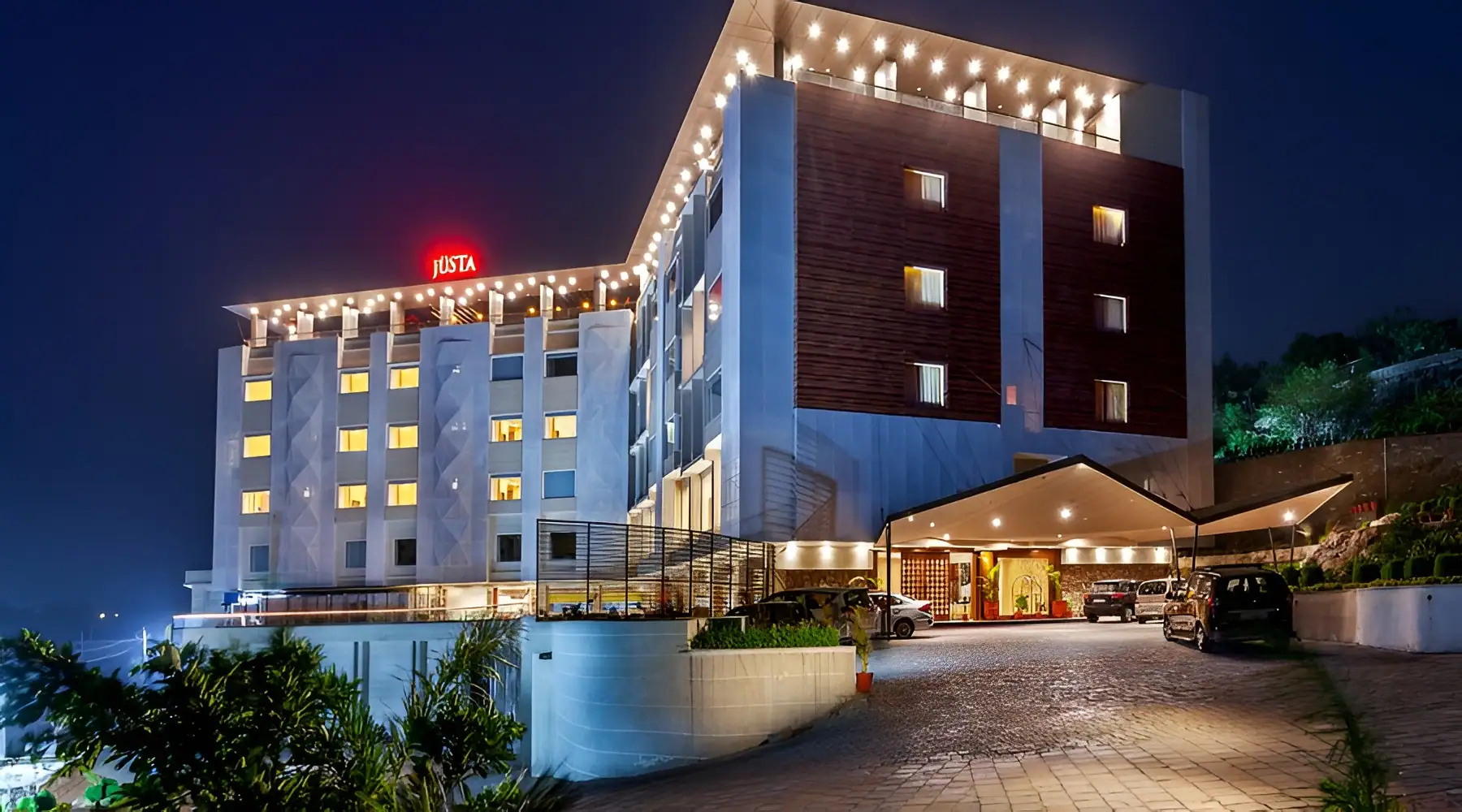 justa sajjangarh resort udaipur