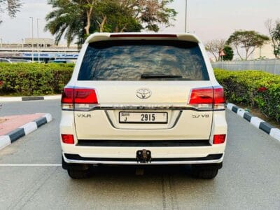 TOYOTA LAND CRUISER GXR 4.6L MODEL 2016 GCC VERY GOOD CONDITION
