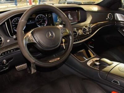Mercedes-Benz S 63 AMG 4 Matic 2014 8-Cylinder Engine