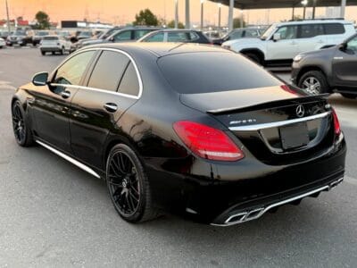 2016 Mercedes-Benz C-Class AMG C63S 8-cylinders