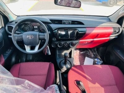 2025 Toyota Hilux 2.4 L Manual Diesel GCC Specs