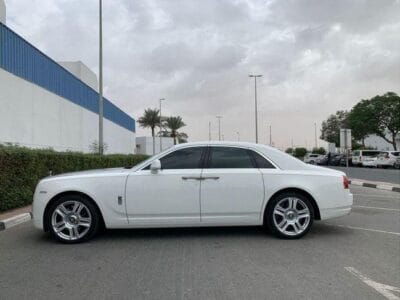 Rolls-Royce Ghost EWB 6.6L 2016 GCC SPEC NEAT AND CLEAN