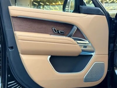 2025 Land Rover Range Rover Autobiography