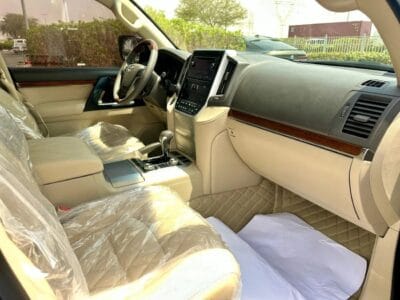 2018 Toyota Land Cruiser