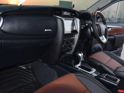 2017 Toyota Fortuner 2.8 litre 4 Cylinder Engine RHD Grey Brown