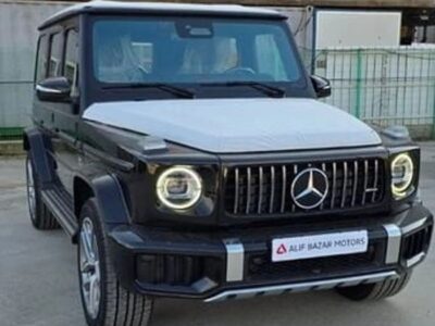 2025 Mercedes-Benz G 63 AMG 8 cylinder 4.0 Biturbo Black Brown