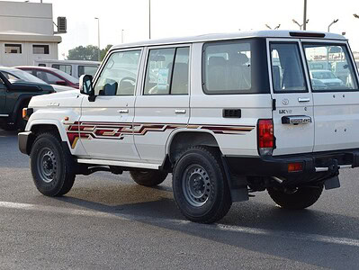 2025 Toyota Land Cruiser LC 78 HARDTOP White Brown Manual