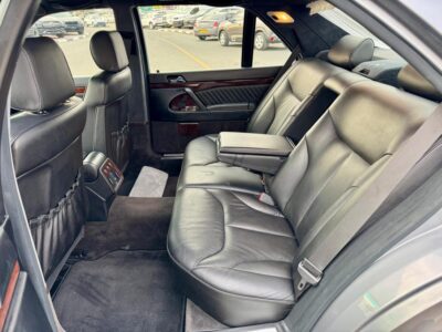 1992 Mercedes-Benz S 600 6.0 liters 12 Cylinders Engine Grey Black