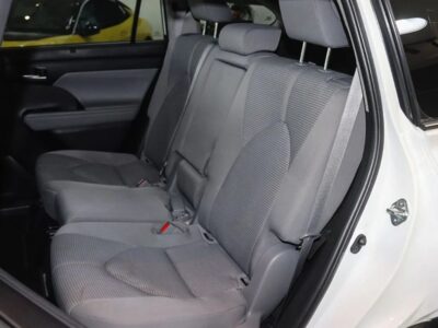 2022 Toyota Highlander GLE 2.5L Hybrid AWD A/T Grey White