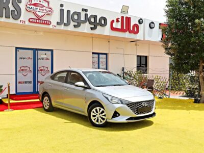 2021 Hyundai Accent GL 4 Cylinder Engine GCC Specs Silver Beige