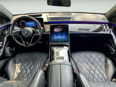 2021 Mercedes-Benz S-Class S 500 6 Cylinders Engine Silver Black