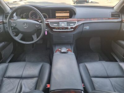 2007 Mercedes-Benz S 550 5.5 Liters 8 Cylinders V8 Engine WHITE BLACK