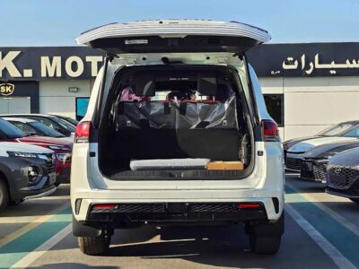 2025 Toyota Land Cruiser VXR 3.5L White PETROL Radar HUD