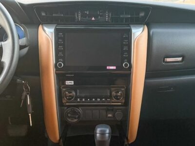 Toyota Fortuner Toyota Fortuner SR5 2.7L 4WD Full Option 2025