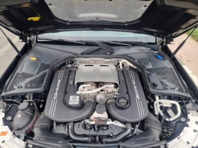 MERCEDES-BENZ C63S 4.0-liter twin-turbocharged V8 Engine BLACK 2016