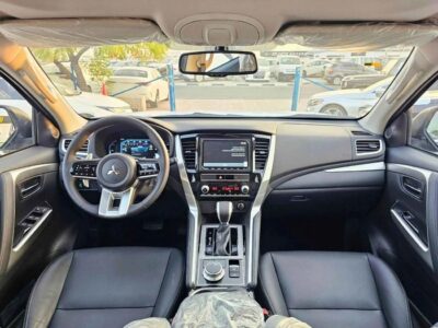 2025 Mitsubishi Montero Sport 3.0L 6 Cylinders Engine Black