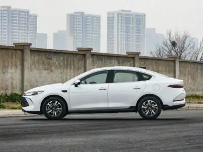 2025 BYD QIN PLUS DM-I BEYOND SMART DRIVING EDITION Hybrid White Beige