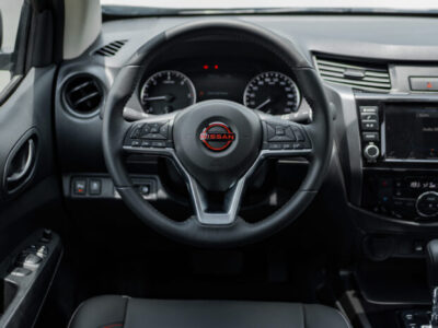2025 Nissan Navara Pro-4X 2.5L AT Diesel 2.5 L Inline‑4 Twin‑Turbo Diesel Gray