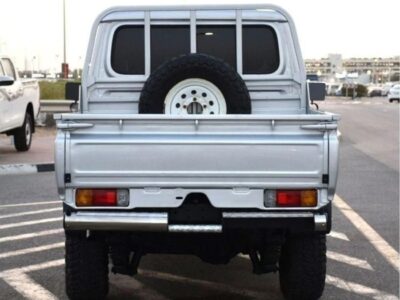 Toyota Land Cruiser Pick Up 2018 4.5L 8 Cylinder Diesel Manual Silver Grey