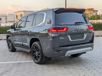 2011 Toyota Land Cruiser GXR GCC Engine V6 4.0L Grey Red