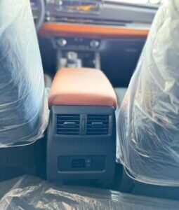 2024 Mitsubishi Outlander 2.5 litre 4 Cylinder Engine White Black