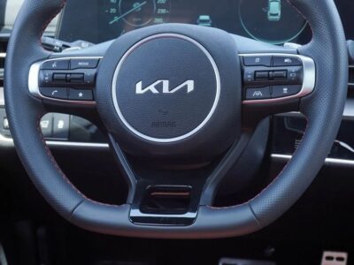 2025 Kia Sportage Kia Sportage 4 Cylinder Engine GCC Specs White Red