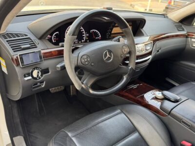 2012 MERCEDES BENZ S63 AMG V8 White-Black AUCTION GRADE 4.5/B