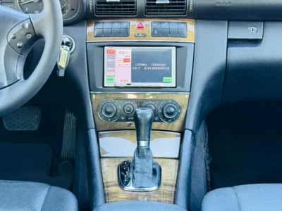 2006 Mercedes-Benz C-Class C230 V6 CLEAN CAR and Neat White Black